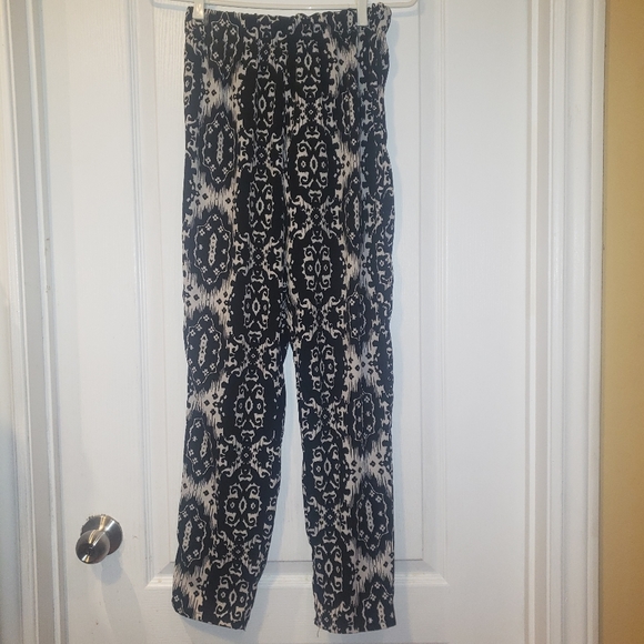 Patterned Pants Size: S - Picture 2 of 2